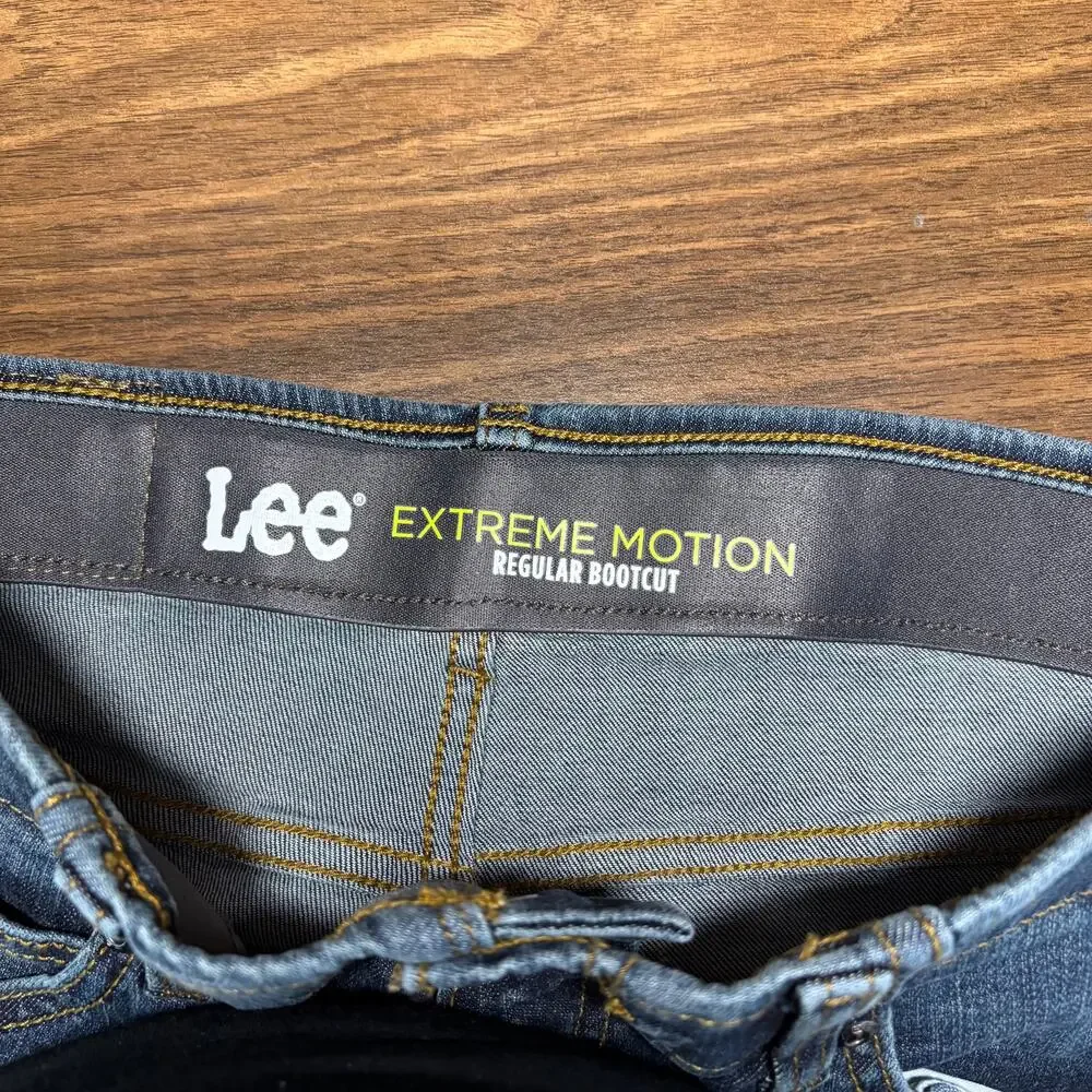 Lee Mens Extreme Motion Regular Bootcut Jeans Size 31x34 Performance Stretch
